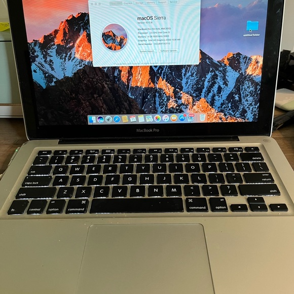 MacBook Pro - Picture 2 of 3